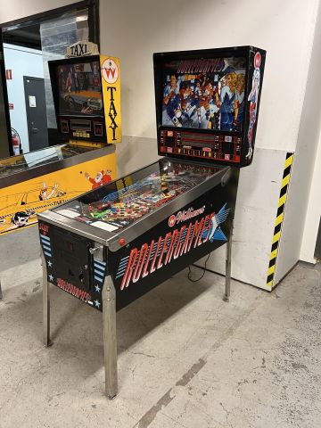 895139-1 Pinball Rollergames -1990