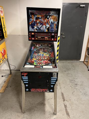 895139-2 Pinball Rollergames -1990