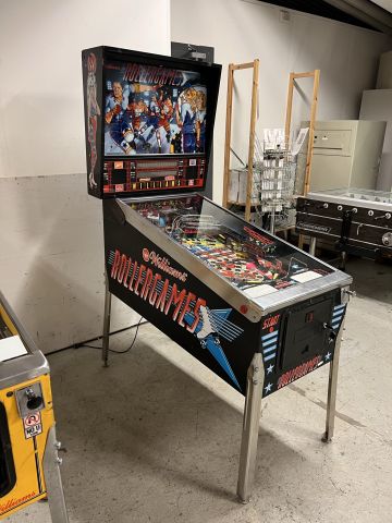 895139-3 Pinball Rollergames -1990