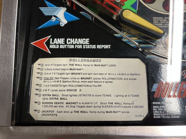 895139-13 Pinball Rollergames -1990