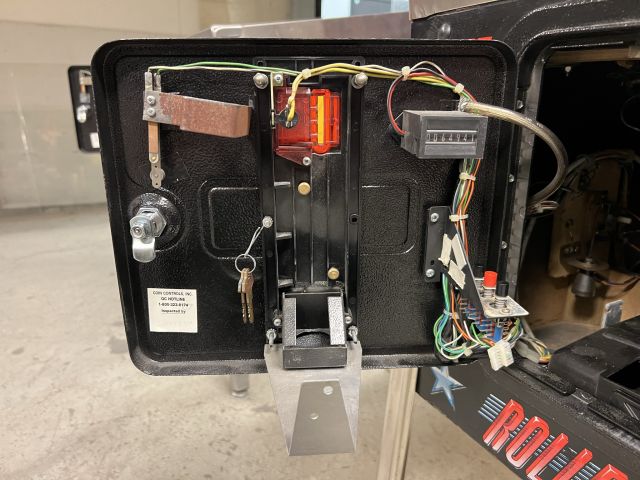 895139-15 Pinball Rollergames -1990