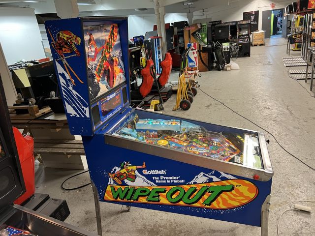 895142-5 Pinball Wipeout -1993