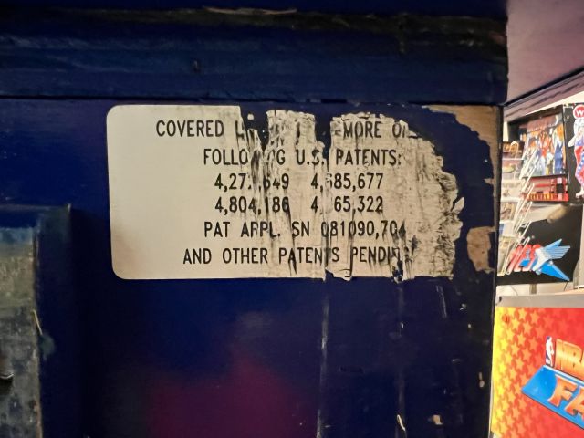 895142-7 Pinball Wipeout -1993