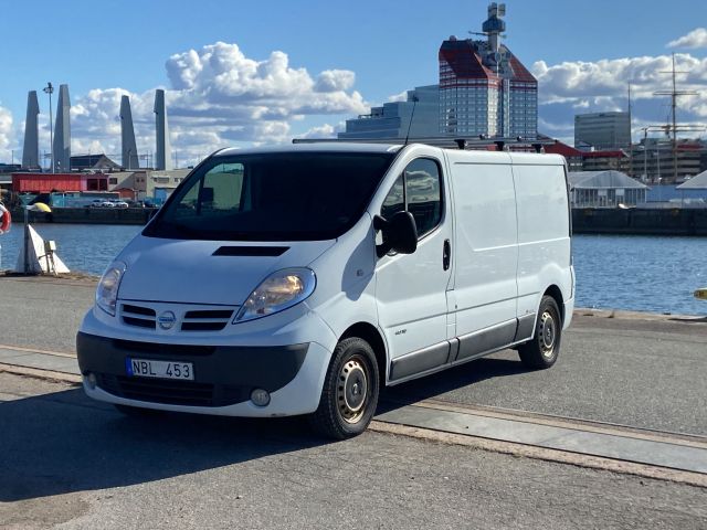 885984-1 Nissan Primastar 2.0 dCi - 2012