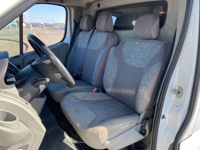 885984-26 Nissan Primastar 2.0 dCi - 2012