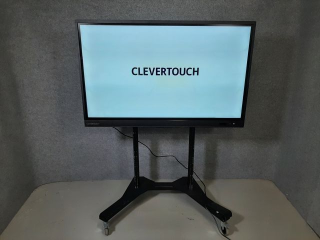 805083-1 Clevertouch UX Pro 55 "with stand