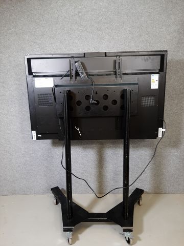 805083-3 Clevertouch UX Pro 55 "with stand
