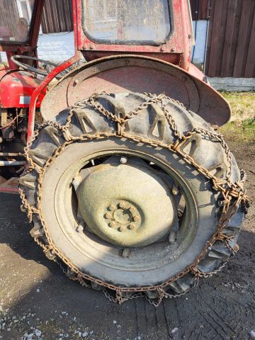 896340-13 Massey Ferguson 35 Tractor with front loader and spring harrow