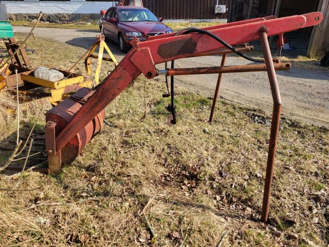 896340-43 Massey Ferguson 35 Tractor with front loader and spring harrow