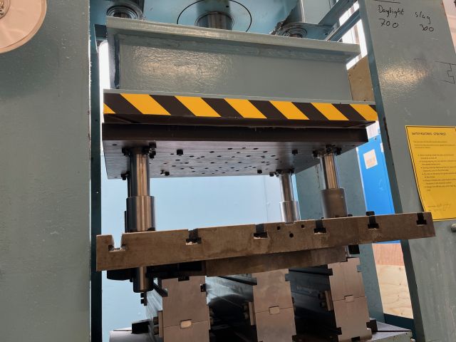 895157-4 Hydraulpress AB Gustaf Terling 100 tons 15kW