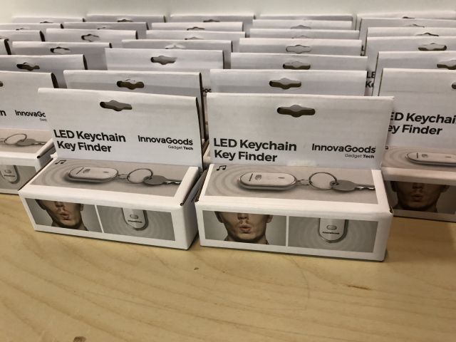 896309-2 38 pcs LED Keychain Key Finder