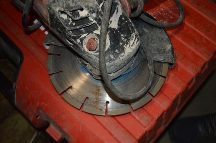 880317-2 Angle grinder Hilti DCG 230-DB