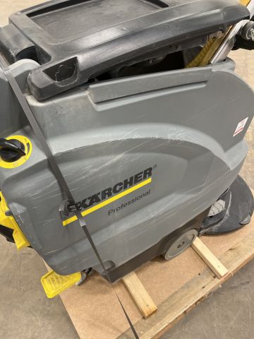 894866-7 Cleaning machine Kärcher B40 - 2017 - 543h (Remarks)