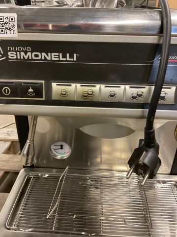 836920-2 Espresso machine "Nuova simonelli"