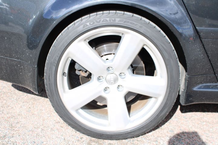 896361-9 Audi RS6 Avant Plus - 2004