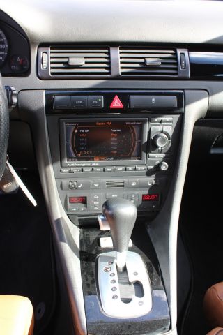 896361-26 Audi RS6 Avant Plus - 2004