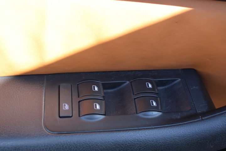 896361-30 Audi RS6 Avant Plus - 2004