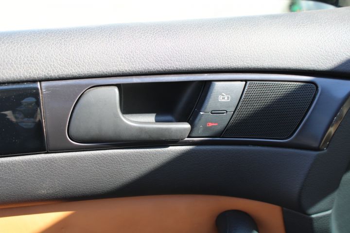 896361-31 Audi RS6 Avant Plus - 2004