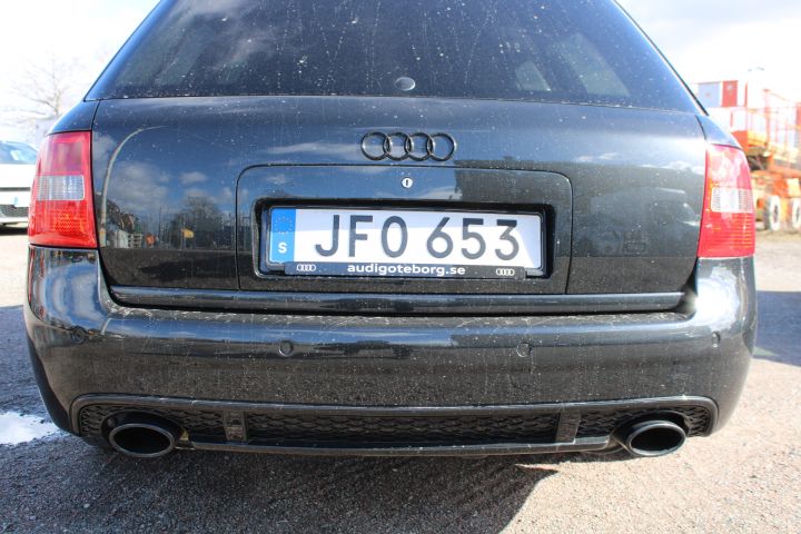896361-55 Audi RS6 Avant Plus - 2004