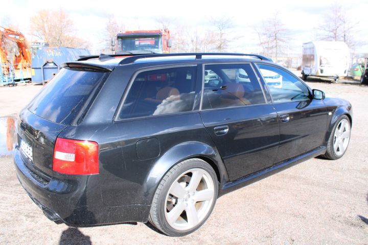 896361-71 Audi RS6 Avant Plus - 2004
