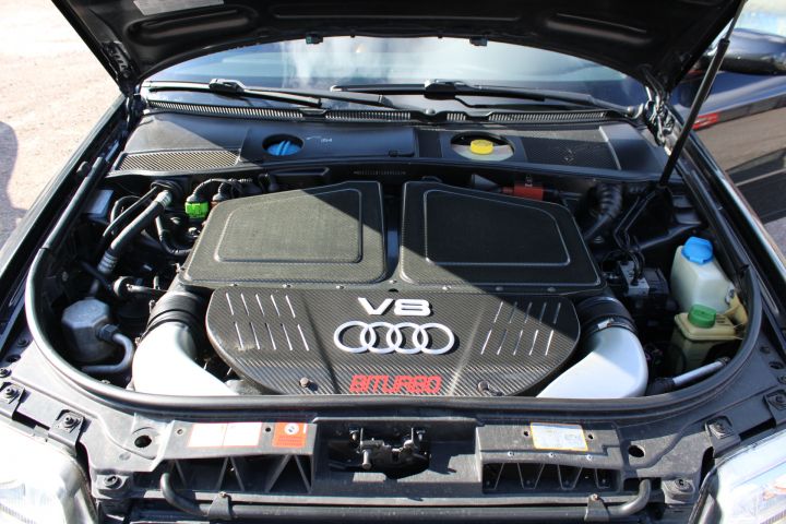896361-75 Audi RS6 Avant Plus - 2004