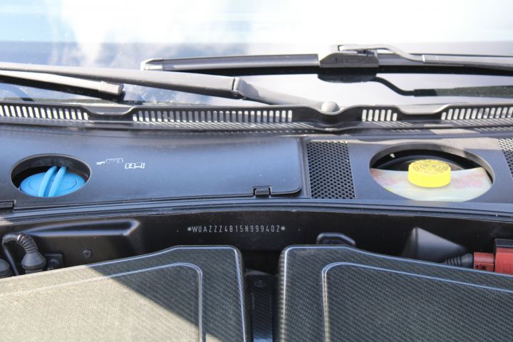 896361-78 Audi RS6 Avant Plus - 2004