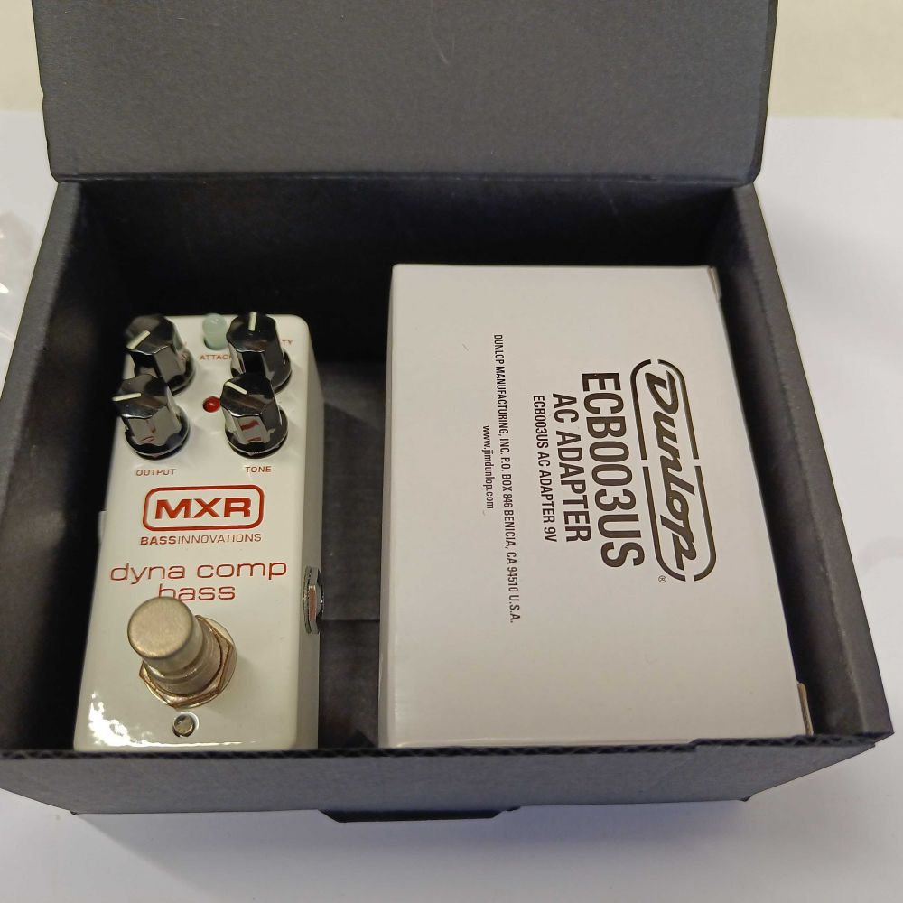Base effect pedal MXR Dyna com bass mini