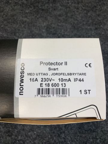 900180-3 Wall socket Norwesco 470055 with earth fault circuit breaker, black