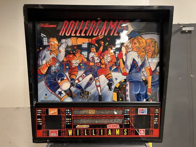 895139-8 Pinball Rollergames -1990