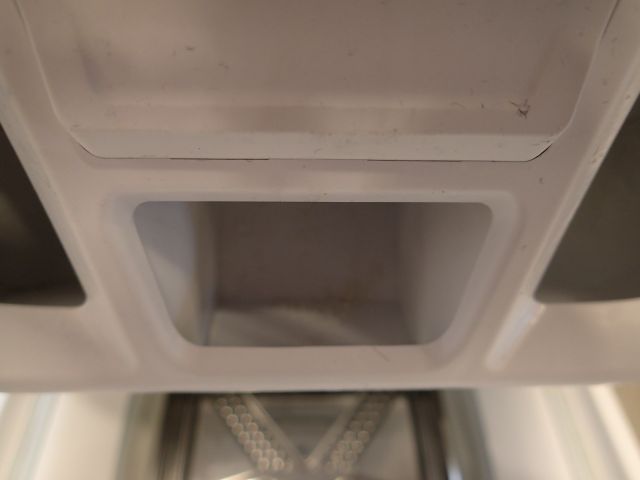 861621-9 Washing machine top fed 6 kg