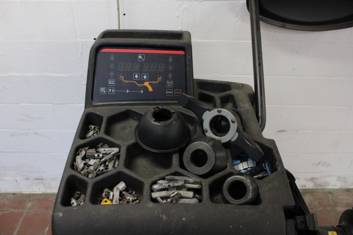 896377-3 Balancing machine Cemb - ER60