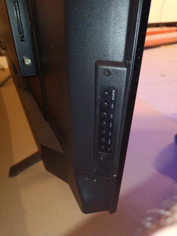 754378-4 43 "4K Smart TV Voxicon VXM243U