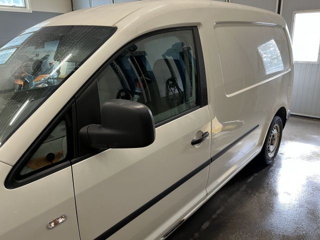 900291-5 Volkswagen Caddy Maxi TDI 2009 repair item