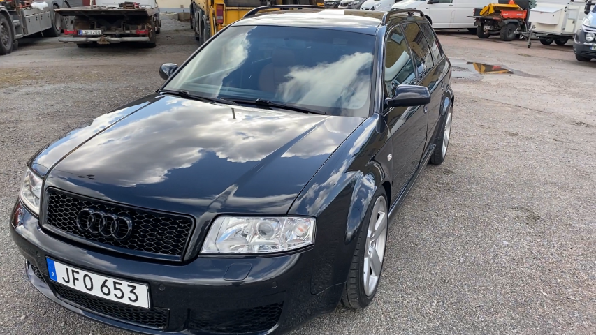 896361-1 Audi RS6 Avant Plus - 2004