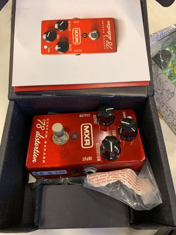 888427-2 Dist pedals 3rd BlackSheep, MXR, Dunlop