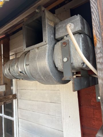 776940-11 Welding extractor with fan