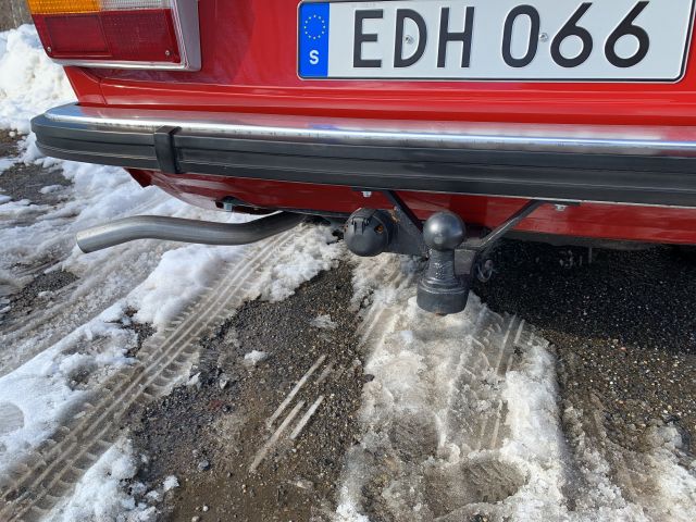 888415-16 Volvo 142 De Luxe - 1973