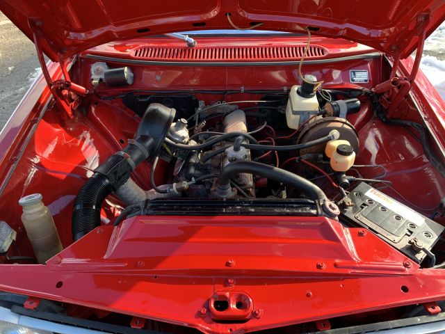 888415-28 Volvo 142 De Luxe - 1973