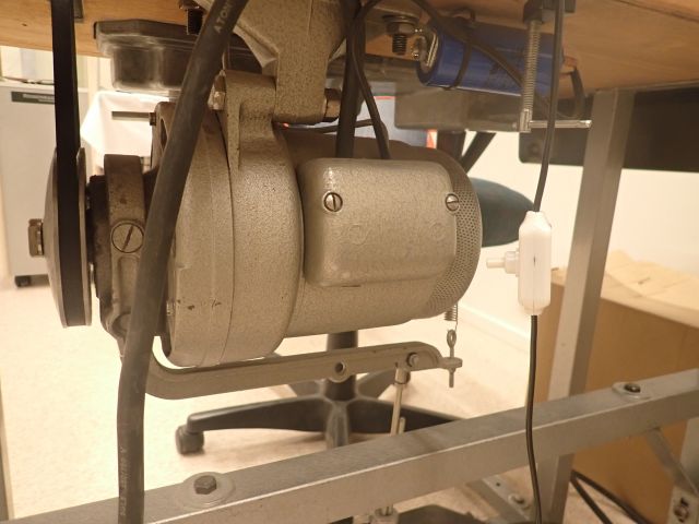 900802-3 Sewing machine Brother DB2-B757-3