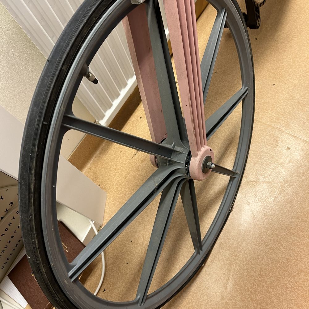 Plastic bike Itera