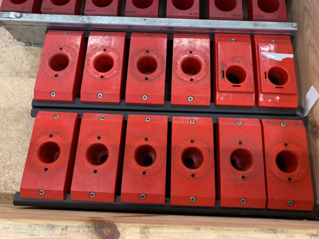 893960-3 Storage rack for 40-tapper