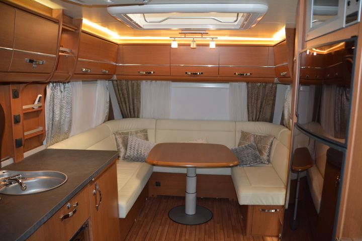 901738-9 Knaus W08 SW-Exclusive 550 UF, 2012