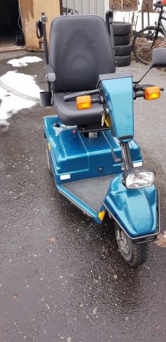 900342-3 Promenadscooter Mini Crosser 130 S