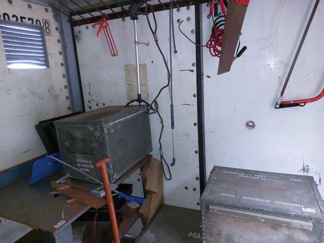 881524-2 Armrests 2 pcs