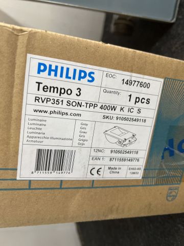 896688-2 New Industrial lamp Philips Tempo 3 Rvp351 SON-TPP 400W