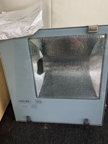 896688-3 New Industrial lamp Philips Tempo 3 Rvp351 SON-TPP 400W