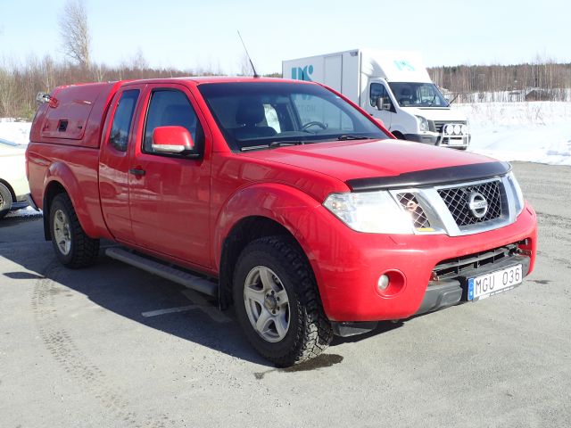 861665-3 Nissan King Cab Navara 2.5 dCi - 2012