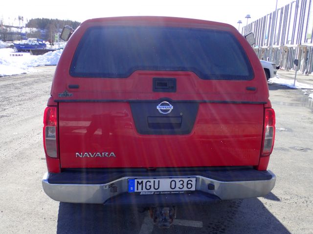 861665-6 Nissan King Cab Navara 2.5 dCi - 2012