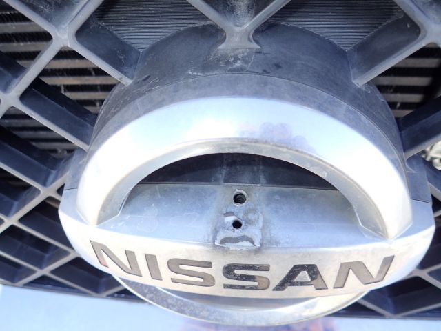 861665-30 Nissan King Cab Navara 2.5 dCi - 2012