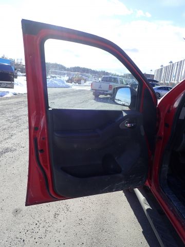 861665-57 Nissan King Cab Navara 2.5 dCi - 2012